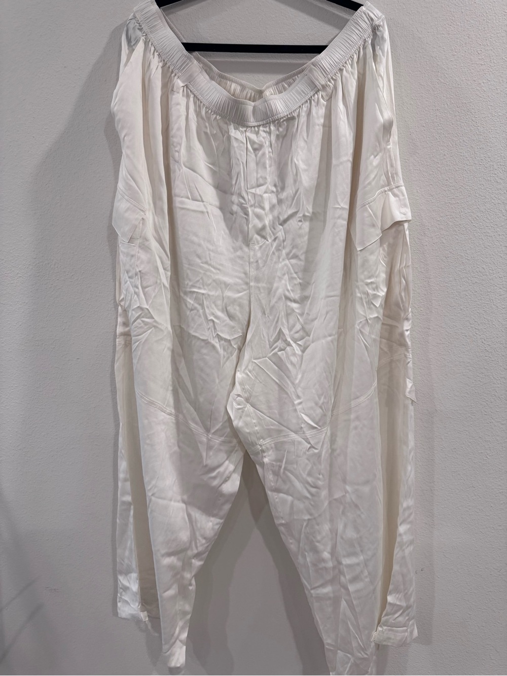 NWT SKIMS White Wide-Leg Draped Trousers